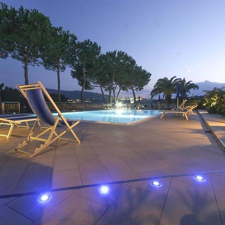 Apartament Il Porto Trilocale Nr.7 Porto Azzurro Zewnętrze zdjęcie