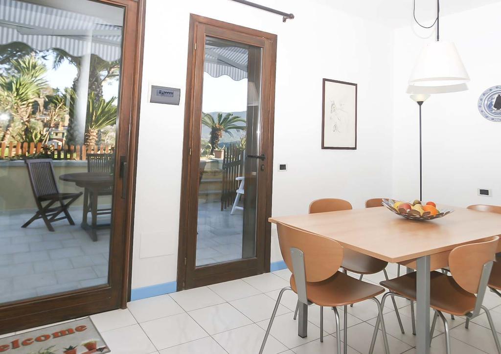 Apartament Il Porto Trilocale Nr.7 Porto Azzurro Zewnętrze zdjęcie