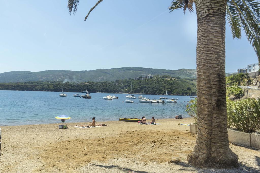 Apartament Il Porto Trilocale Nr.7 Porto Azzurro Zewnętrze zdjęcie